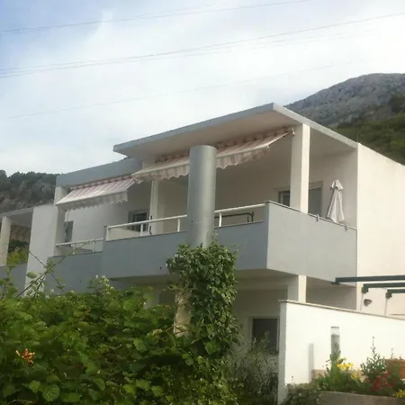 Ferienwohnung In Kuciste Mit Privatem Balkon